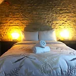 Heritage Stone House With Gourmet Breakfast - D'hotes De Charme Entre Bayeux Et Les Plages Du Debarquement