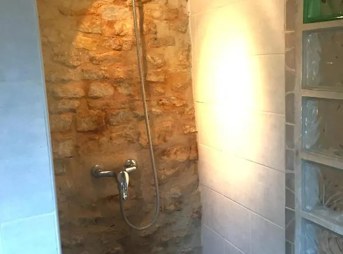 Heritage Stone House With Gourmet Breakfast - D'hotes De Charme Entre Bayeux Et Les Plages Du Debarquement Bed & Breakfast 3*