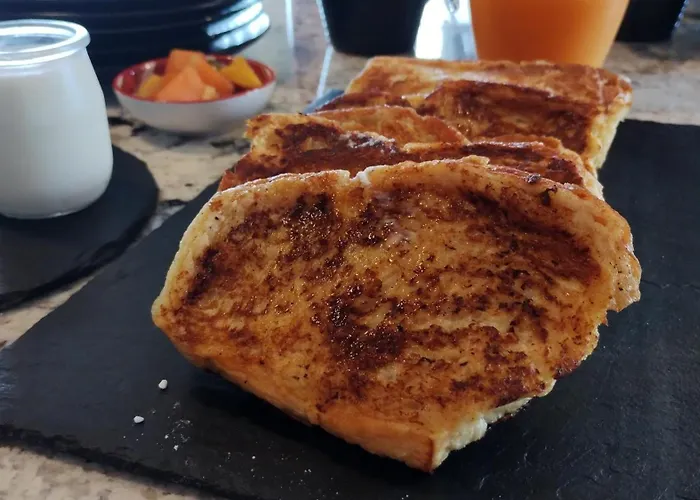 Heritage Stone House With Gourmet Breakfast - D'hotes De Charme Entre Bayeux Et Les Plages Du Debarquement Bed & Breakfast