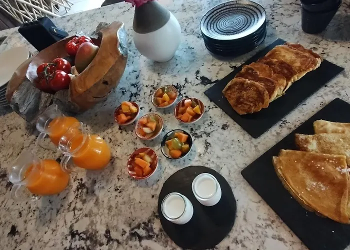 Heritage Stone House With Gourmet Breakfast - D'hotes De Charme Entre Bayeux Et Les Plages Du Debarquement 3* Sommervieu